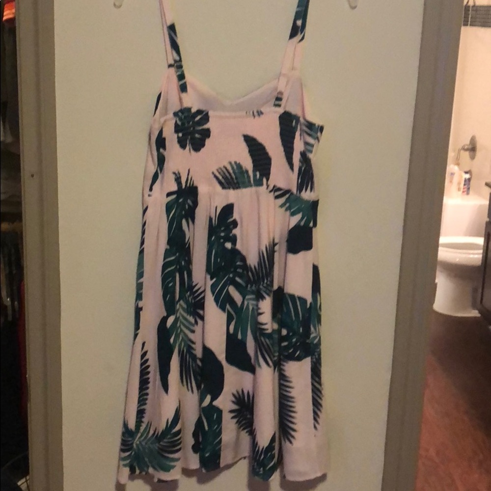 Sundress - Picture 3 of 3